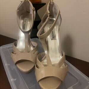 Steve Madden Beige Patent Strappy Heels